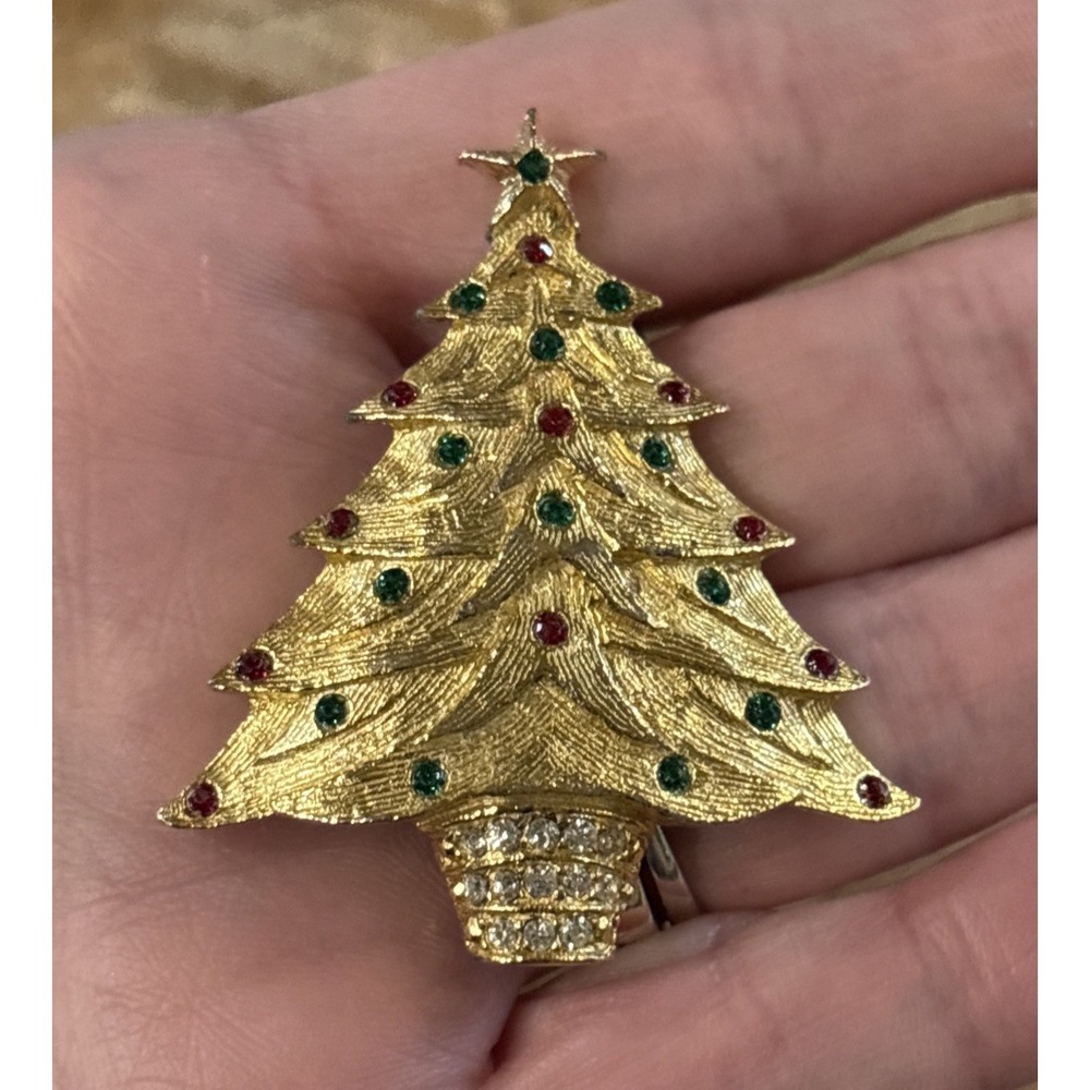 Vintage Christmas Tree Brooch Crystal Rhinestone Red Green Enamel Gold Tone